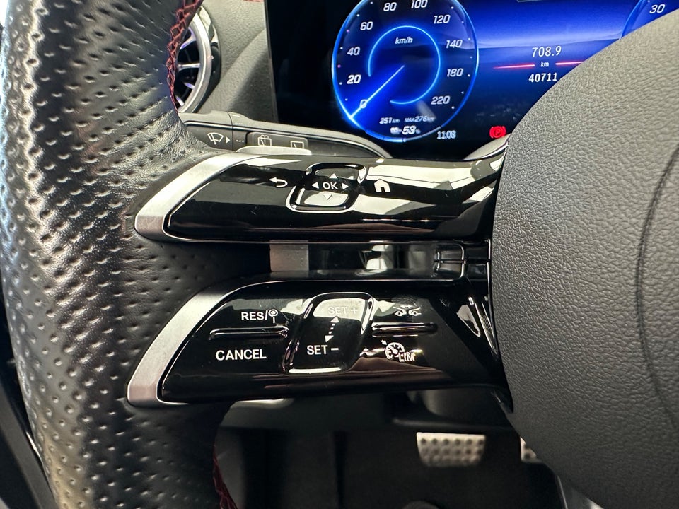 Mercedes EQA350 AMG Line 4Matic 5d
