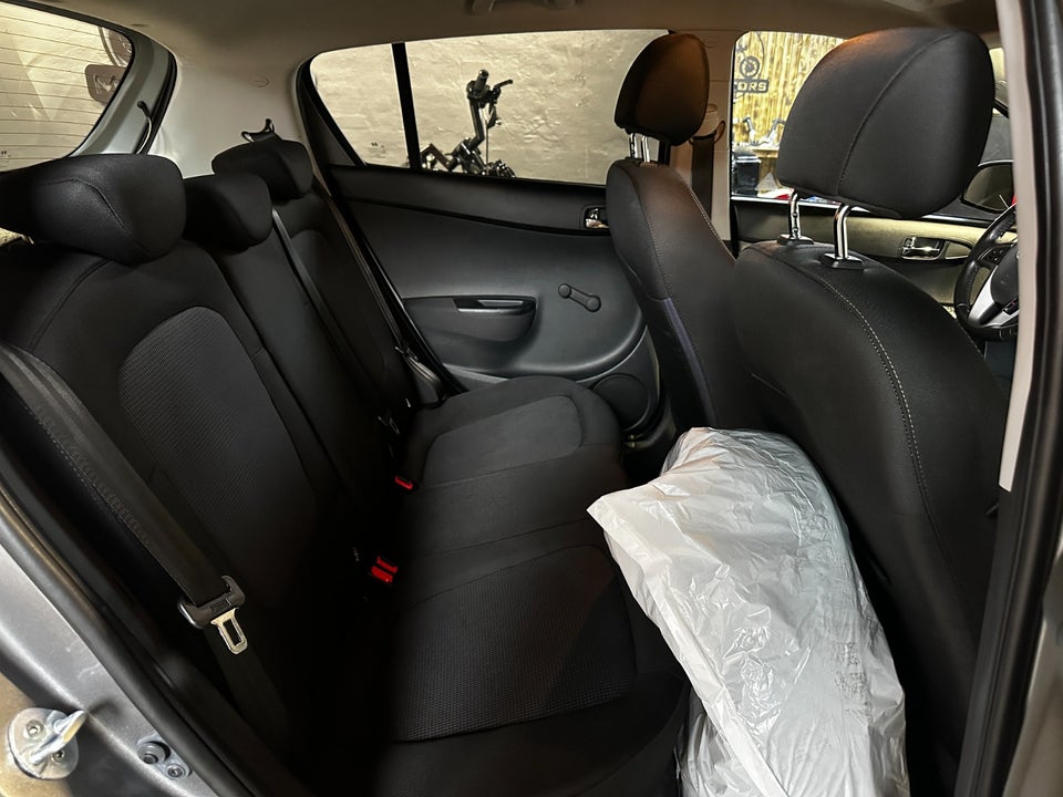 Hyundai i20 1,25 Classic XTR 5d