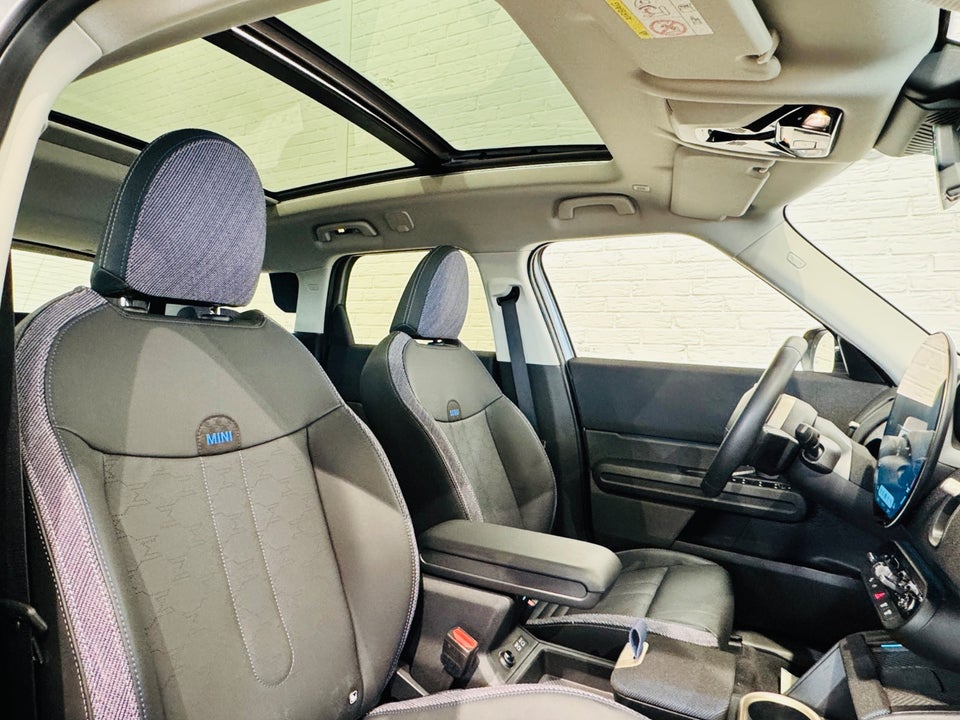 MINI Countryman E Classic Trim M 5d