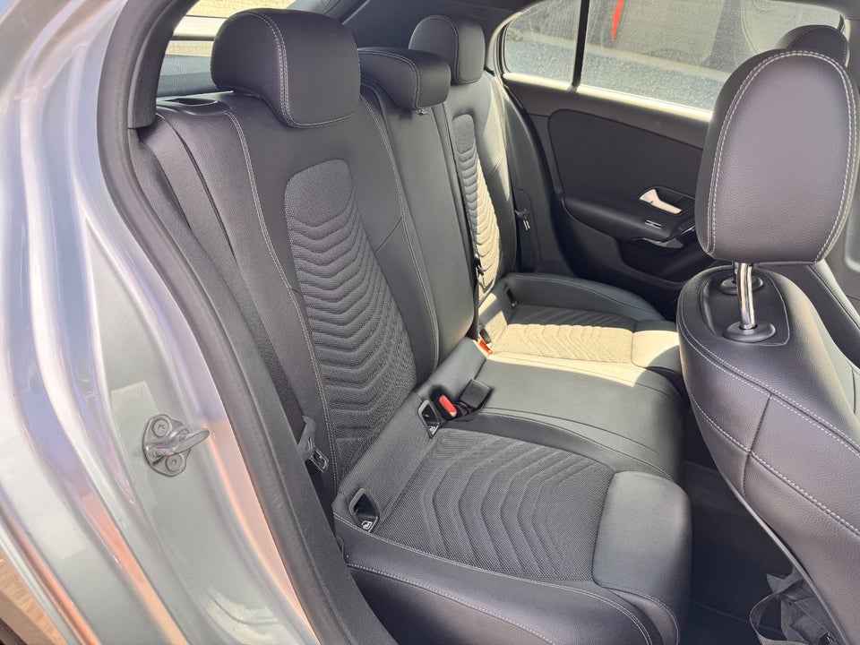 Mercedes A200 1,3 Style aut. 5d