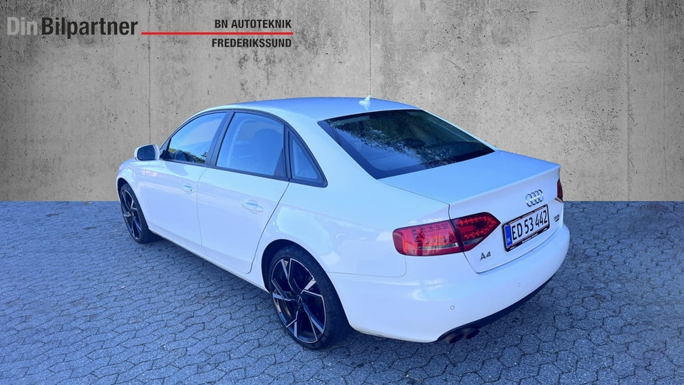Audi A4 2,0 TFSi 211 quattro S-tr. 4d