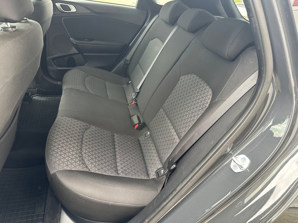 Kia Ceed 1,0 T-GDi Prestige 5d