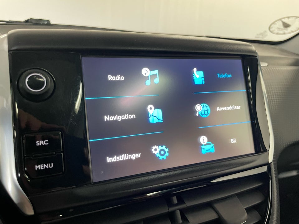 Peugeot 208 1,5 BlueHDi 100 Privé 5d