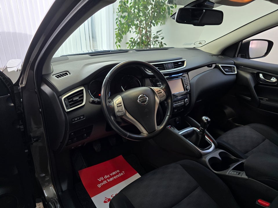 Nissan Qashqai 1,2 Dig-T 115 Acenta 5d