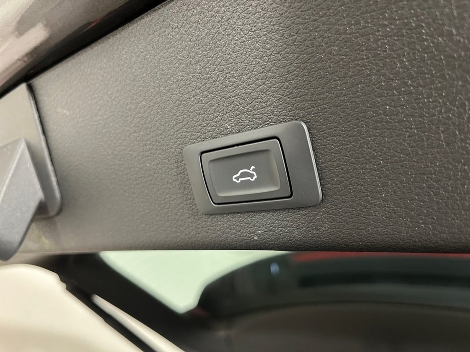 Audi e-tron 55 S-line quattro 5d