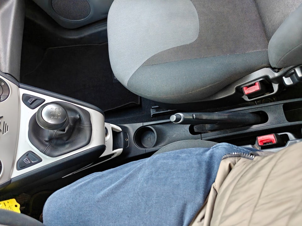 Ford Ka 1,2 Titanium 3d