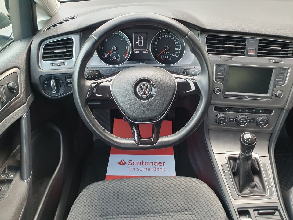 VW Golf VII 1,6 TDi 105 Comfortline BMT 5d