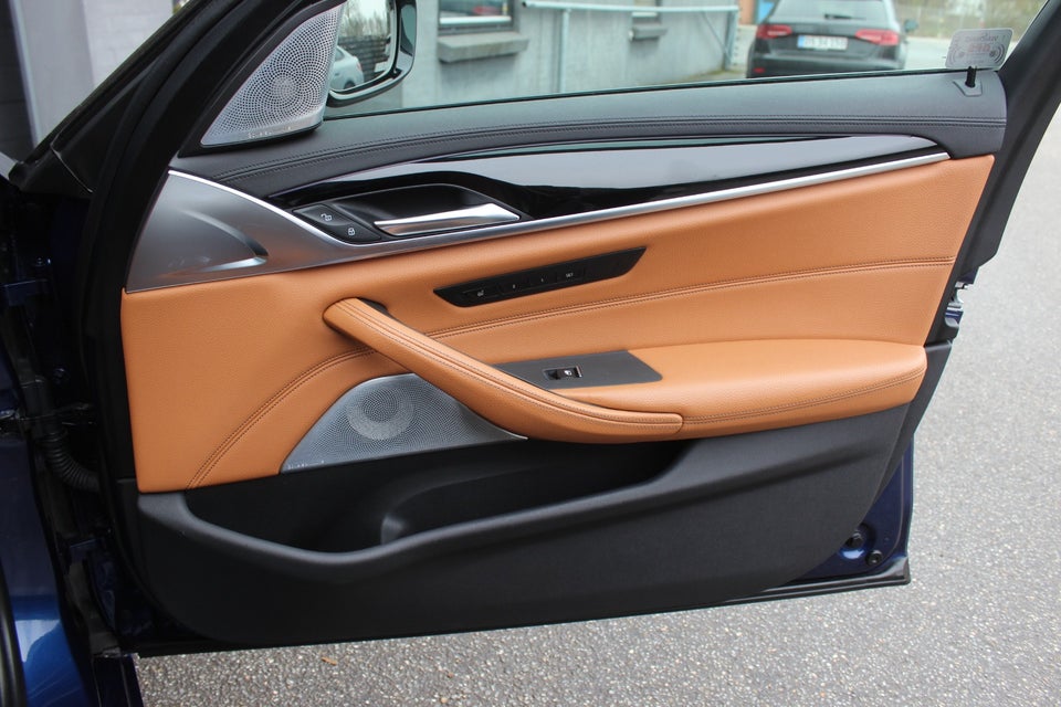 BMW M550i 4,4 xDrive aut. 4d