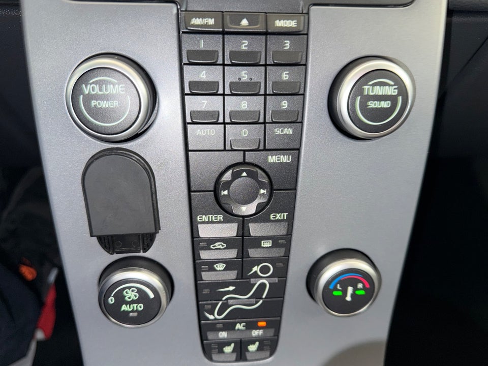 Volvo S40 1,6 D2 115 4d