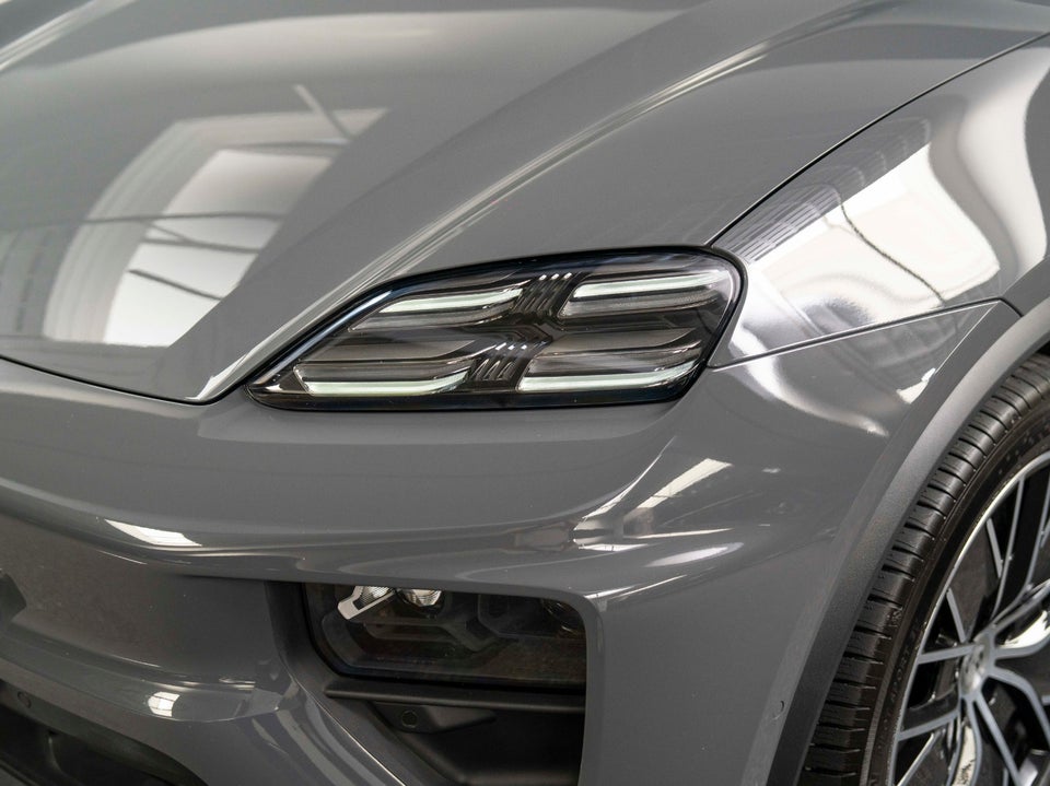 Porsche Macan 5d