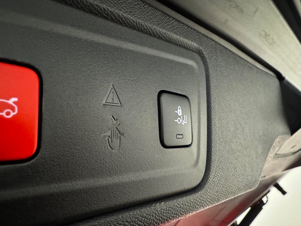 Citroën C5 Aircross 1,6 Hybrid Shine Sport EAT8 5d