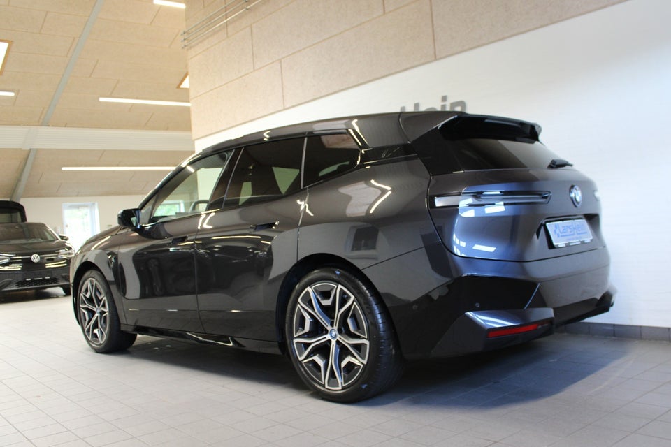 BMW iX xDrive40 Sport 5d