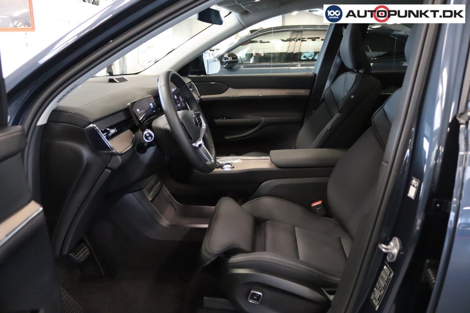 Volvo EX90 Plus 7prs 5d