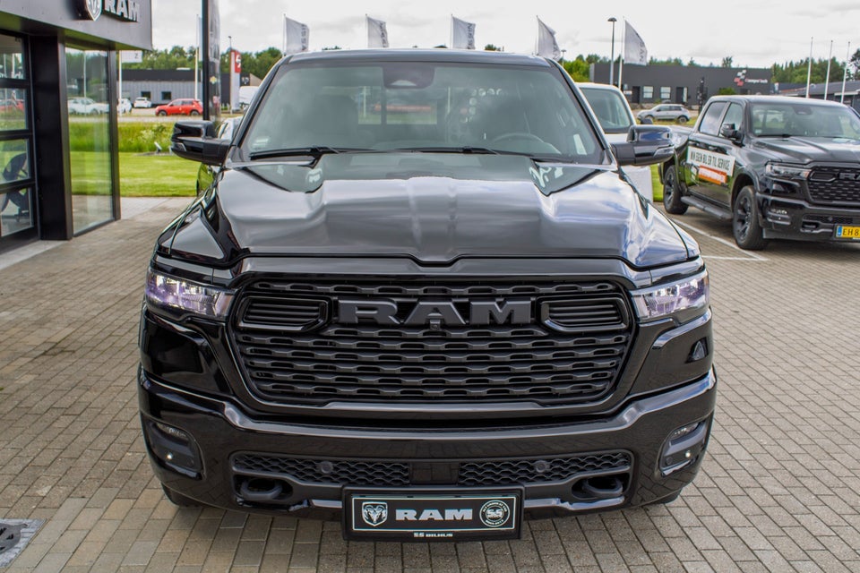 Dodge RAM 1500 3,0 Big Horn Night aut. 4d