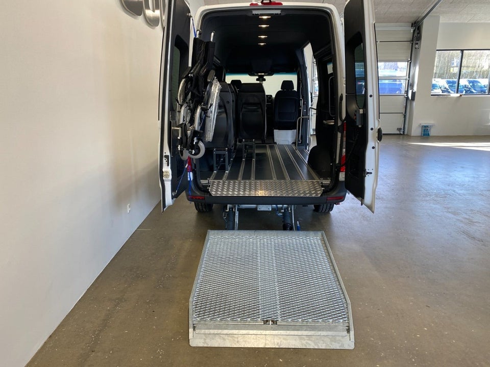 Mercedes Sprinter 317 2,0 CDi A2 Tourer PRO aut. RWD