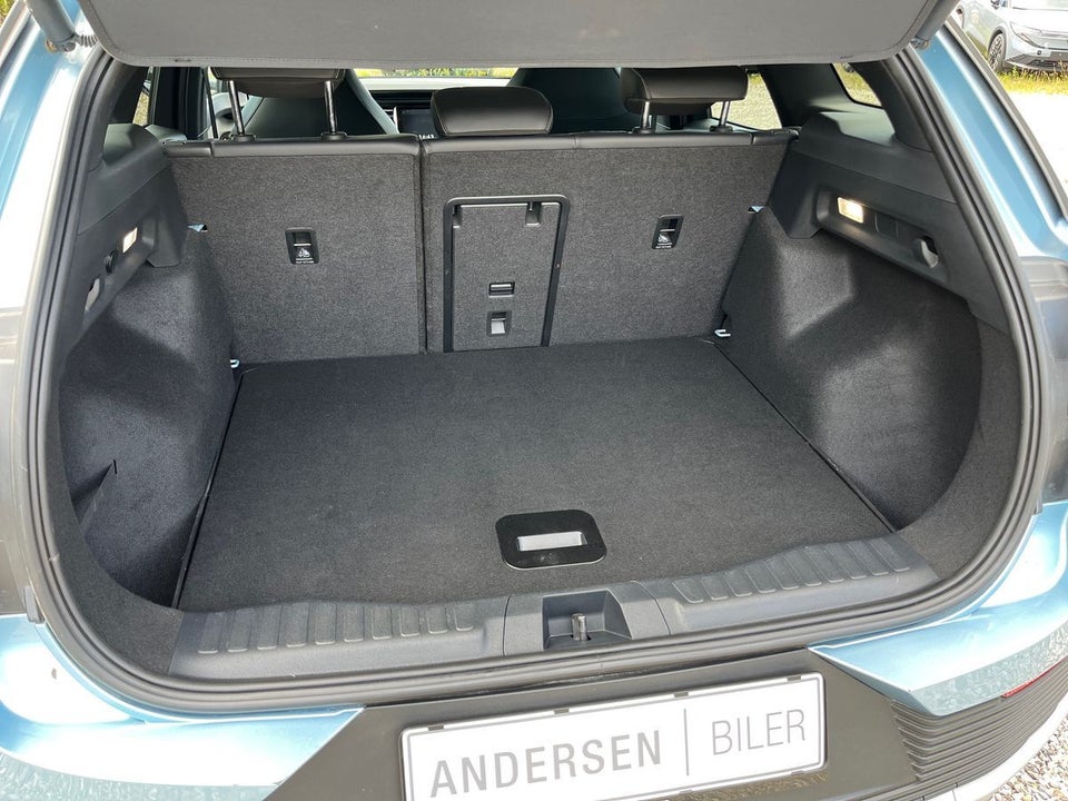 Ford Explorer 77 Premium Extended Range 5d