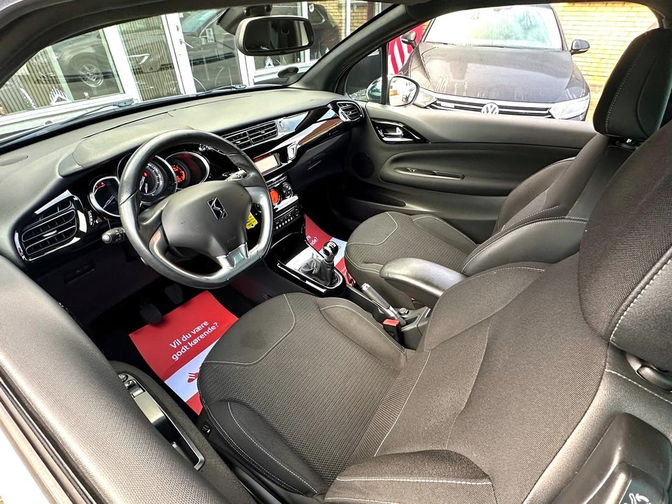 Citroën DS3 1,6 e-HDi 90 Style 3d