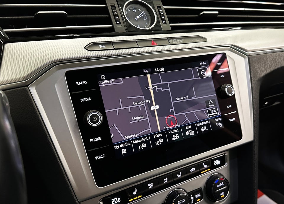 VW Passat 1,4 TSi 150 Comfortline Premium Variant DSG 5d