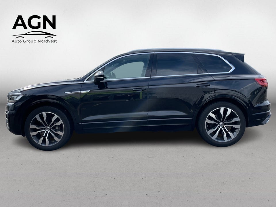 VW Touareg 3,0 TDi 286 R-line aut. 4Motion 5d