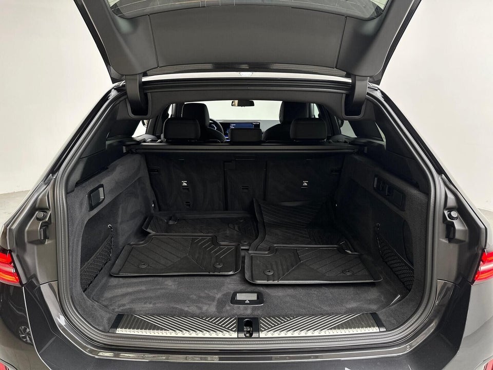 BMW i5 eDrive40 Touring M-Sport 5d