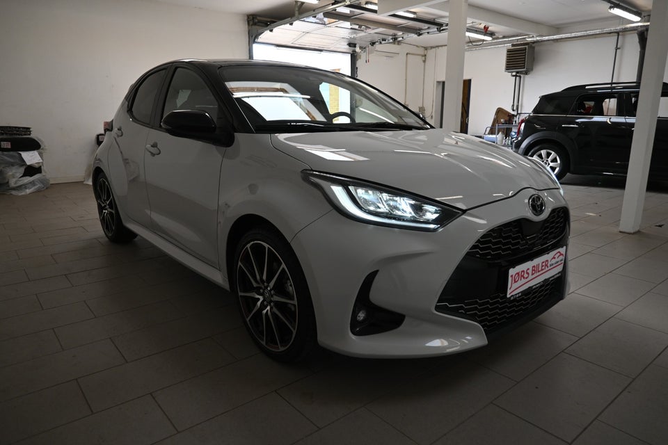 Toyota Yaris 1,5 Hybrid GR Sport e-CVT 5d