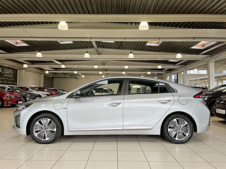 Hyundai Ioniq 1,6 PHEV Premium DCT 5d