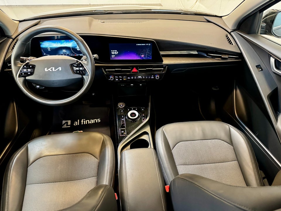 Kia Niro 64 EV Inspire 5d