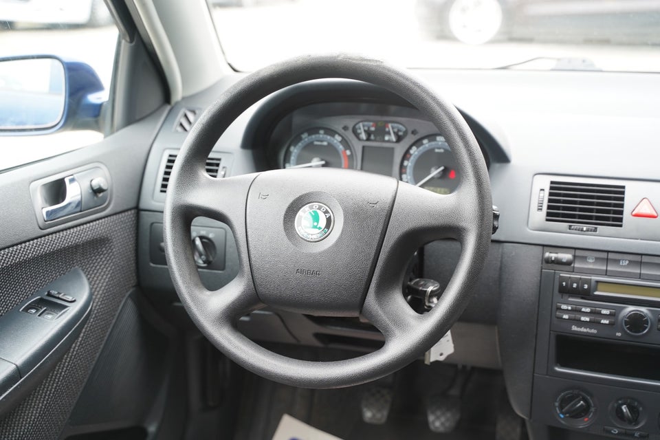 Skoda Fabia 1,4 16V 80 Ambiente Combi 5d
