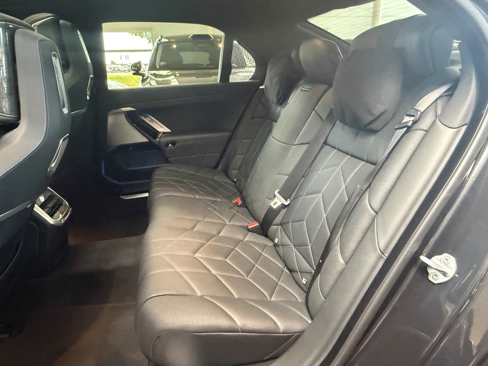 BMW 750e 3,0 Connected xDrive aut. 4d