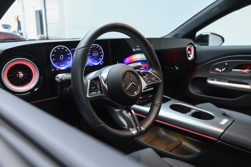 Mercedes CLA250+ EQ Progressive 4d