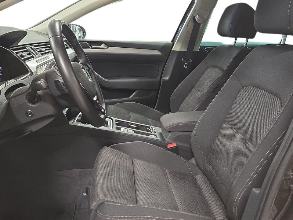 VW Passat 1,8 TSi 180 Comfortline Premium DSG 4d