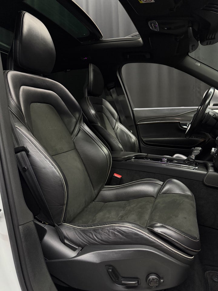 Volvo XC90 2,0 D5 235 R-Design aut. AWD 5d
