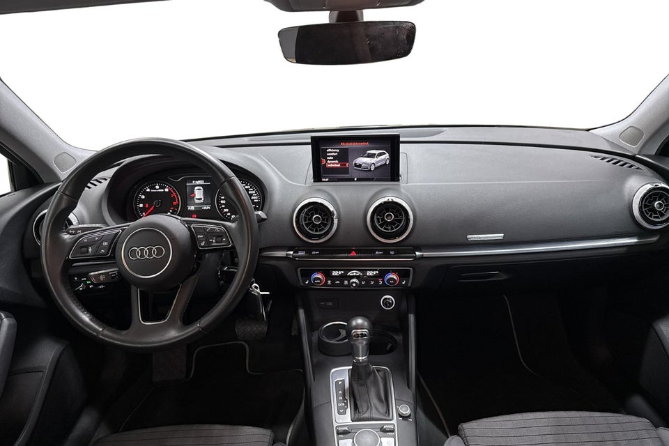 Audi A3 35 TFSi Sport Sportback S-tr. 5d