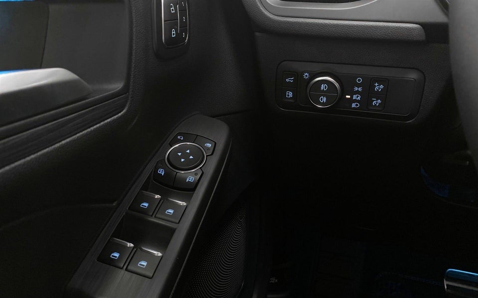 Ford Kuga 2,5 PHEV Active X CVT 5d