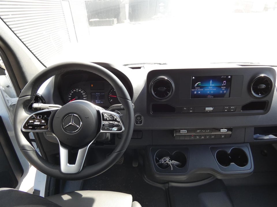 Mercedes Sprinter 317 2,0 CDi A2 Kassevogn aut. RWD