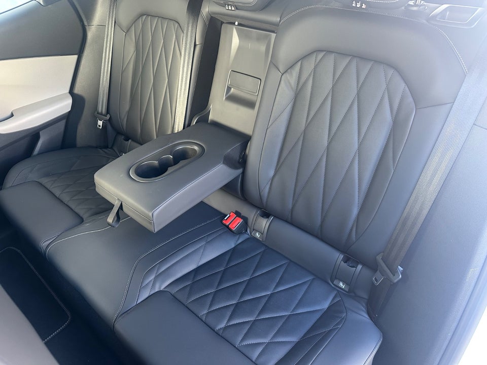 Ford Explorer 77 Premium Extended Range 5d
