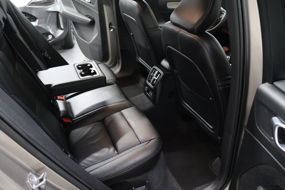 Volvo XC40 1,5 T5 ReCharge Inscription aut. 5d