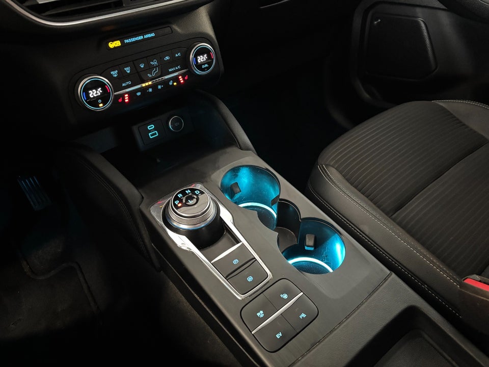 Ford Kuga 2,5 PHEV Titanium X CVT 5d