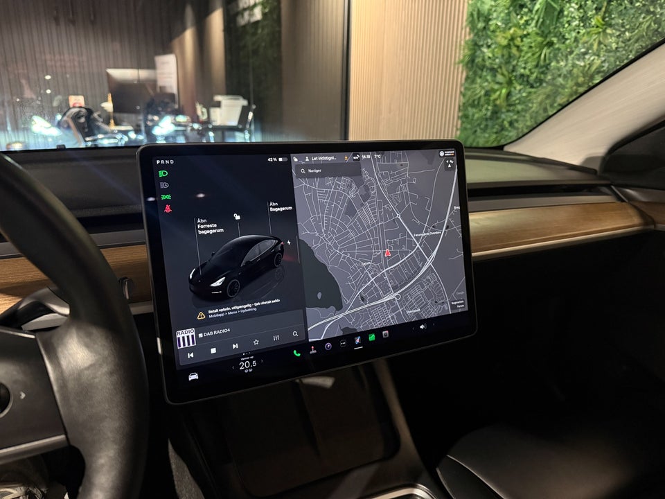 Tesla Model 3 RWD 4d