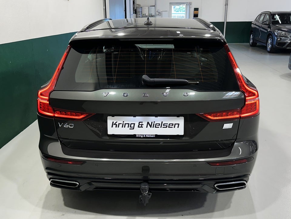 Volvo V60 2,0 T6 ReCharge R-Design aut. AWD 5d