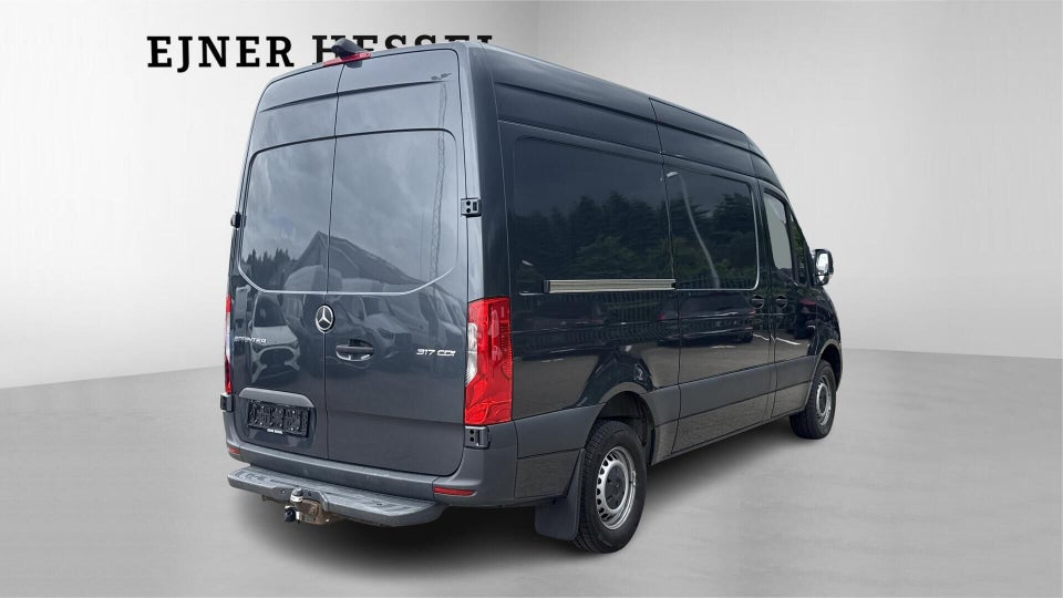 Mercedes Sprinter 317 2,0 CDi A2 Kassevogn aut. RWD