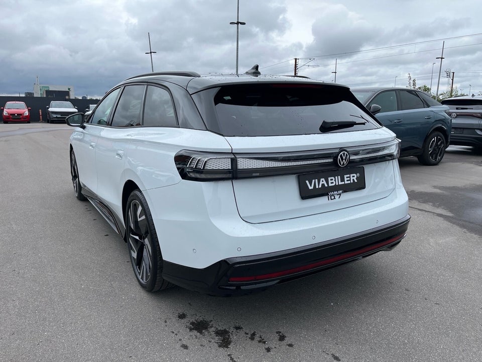 VW ID.7 86 Style S Tourer 5d