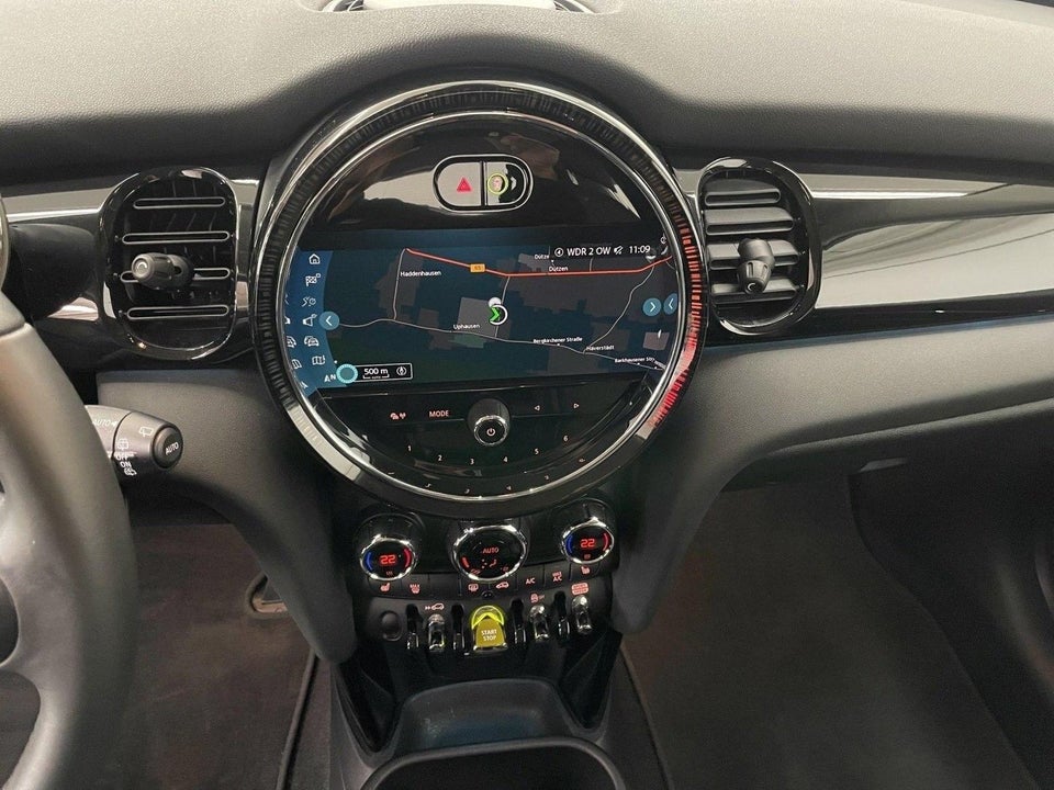 MINI Cooper SE Classic Trim 3d