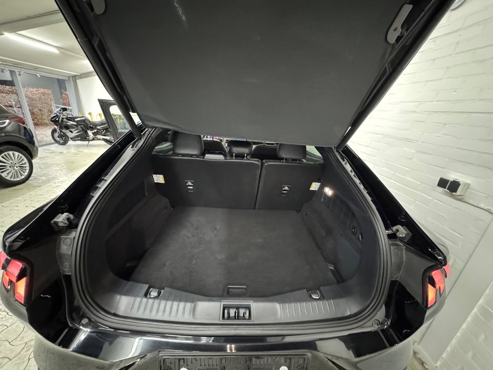 Ford Mustang Mach-E 70 Standard Range AWD 5d