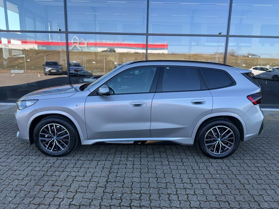 BMW iX1 eDrive20 M-Sport 5d