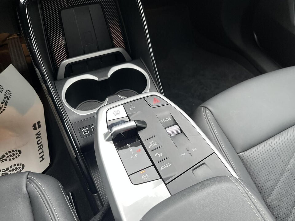 BMW iX1 xDrive30 X-Line 5d