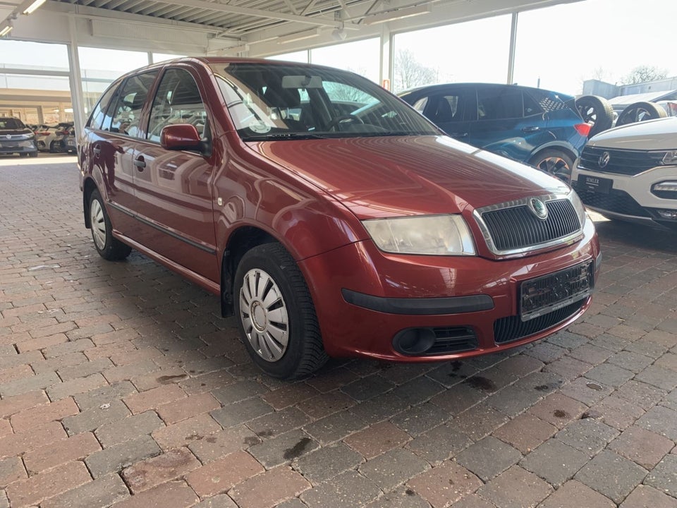 Skoda Fabia 1,4 16V 75 Ambiente Combi 5d
