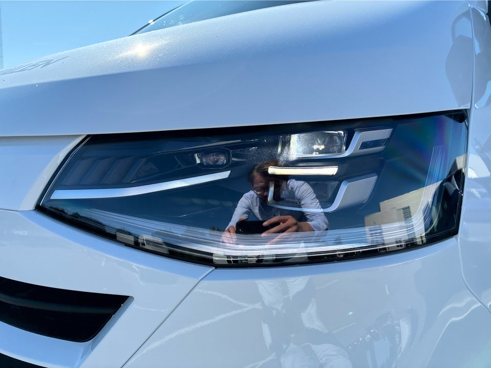 VW Transporter 2,0 TDi 150 Edition Kassevogn aut. LWB