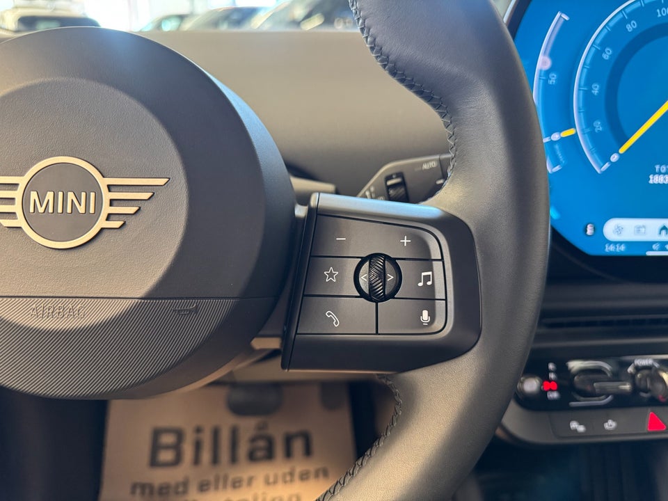 MINI Cooper SE Essential Trim 3d