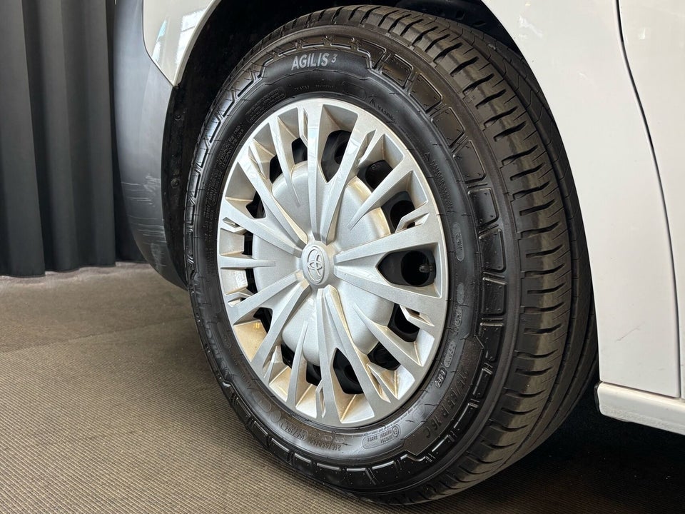 Toyota ProAce Verso 75 Long Shuttle 5d
